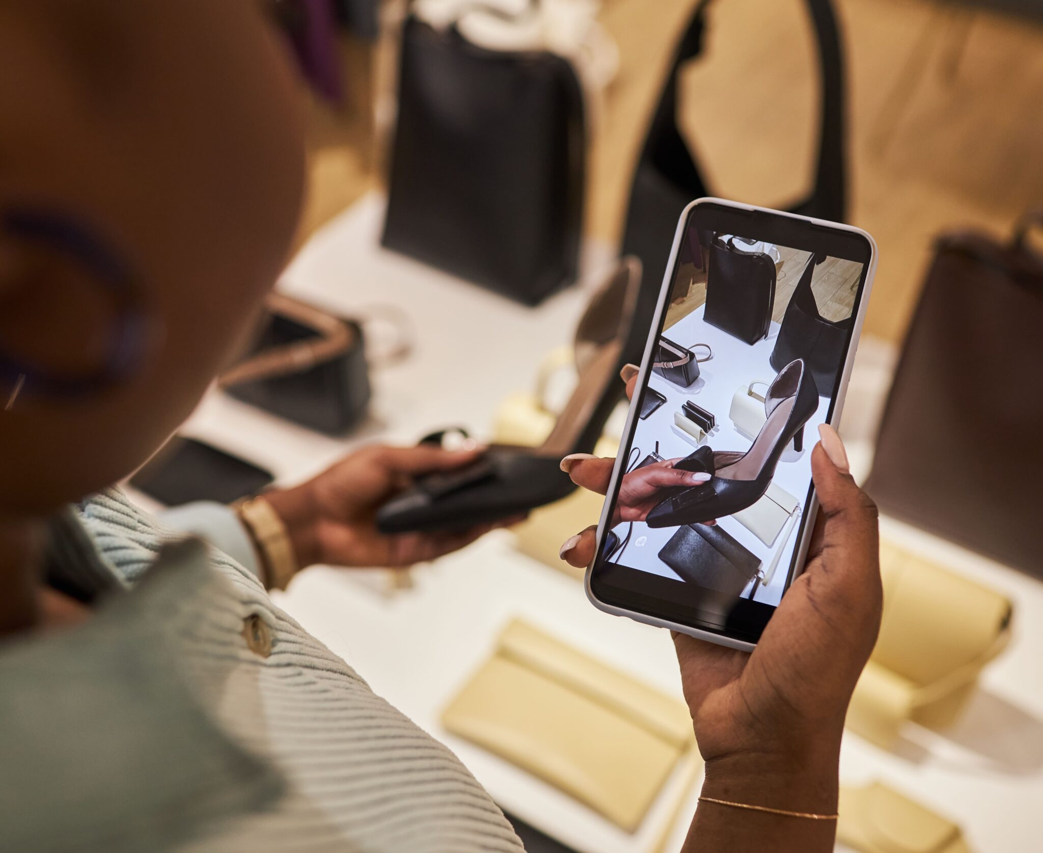 Should I Post on Social Media During a California Divorce